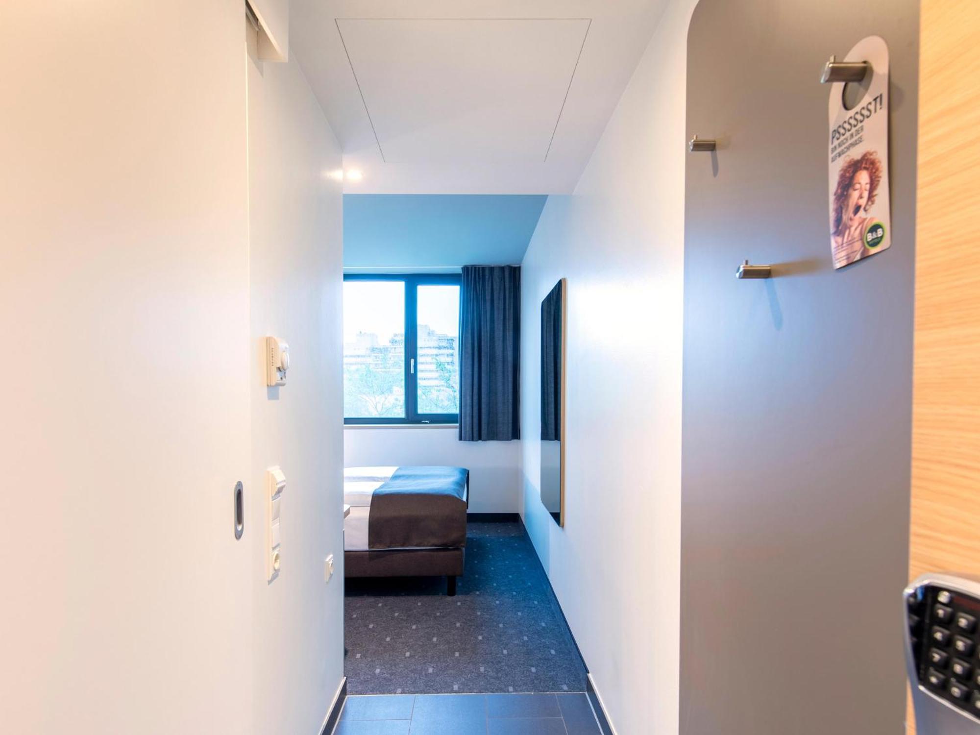 B&B Hotel Muenchen-Olympiapark Экстерьер фото